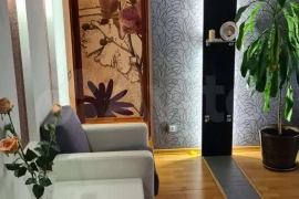 3-к. квартира, 80 м², 4/5 эт.